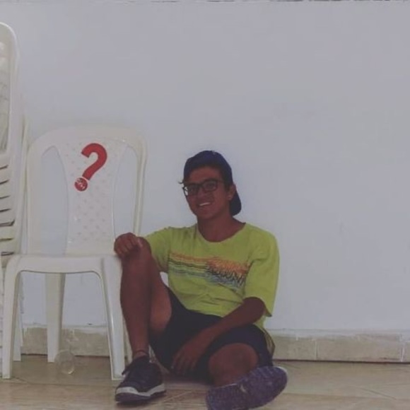 Meet your Posher, Carlos - Picture 1 of 1